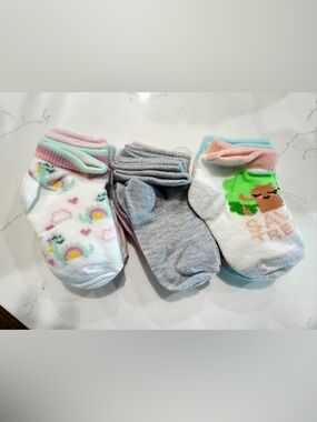 3-Pack Girls' Ankle Socks with Rainbow, Gray and Tree Designs